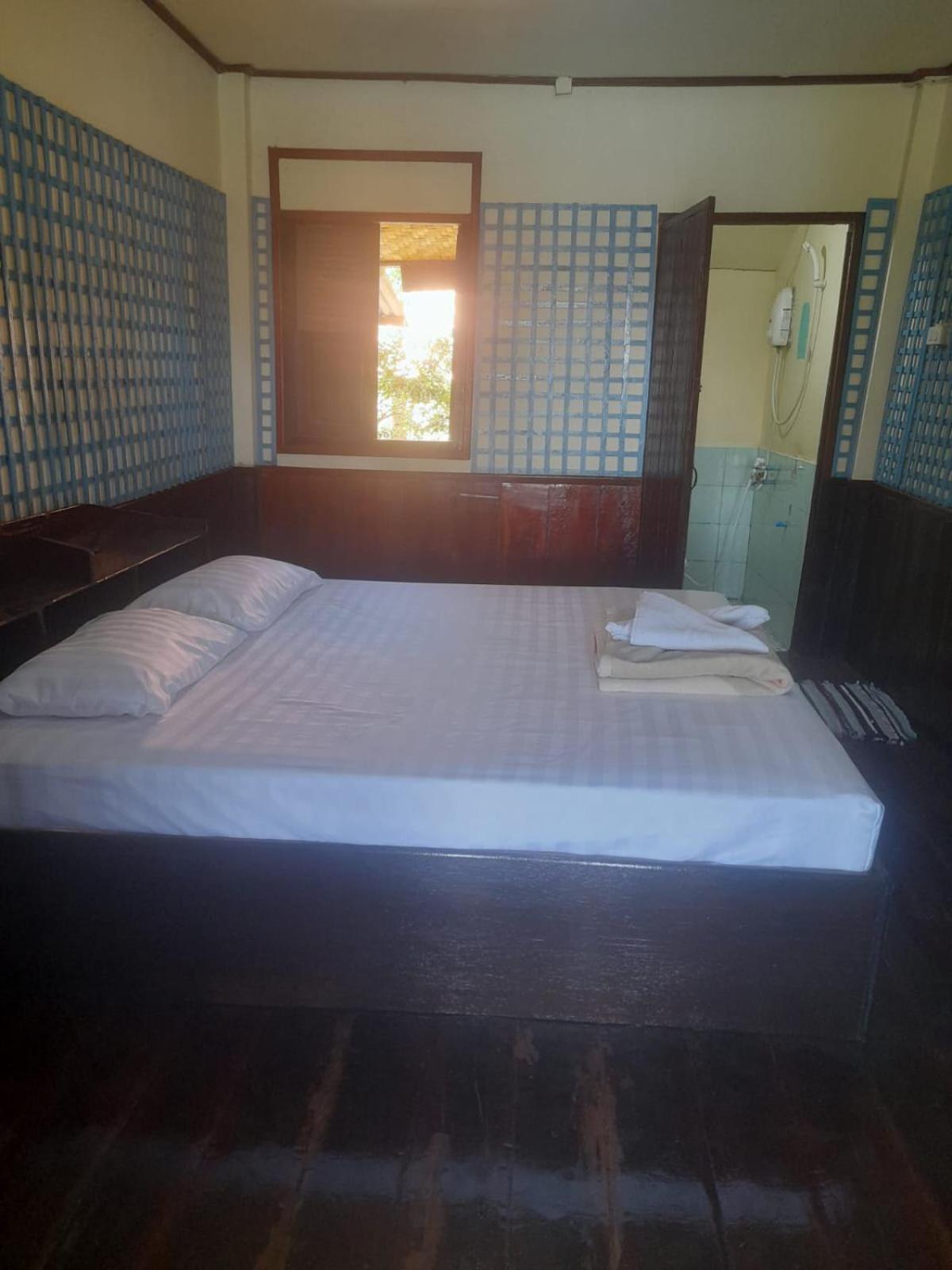 Friendship Guest House Ban Dondét Exteriör bild